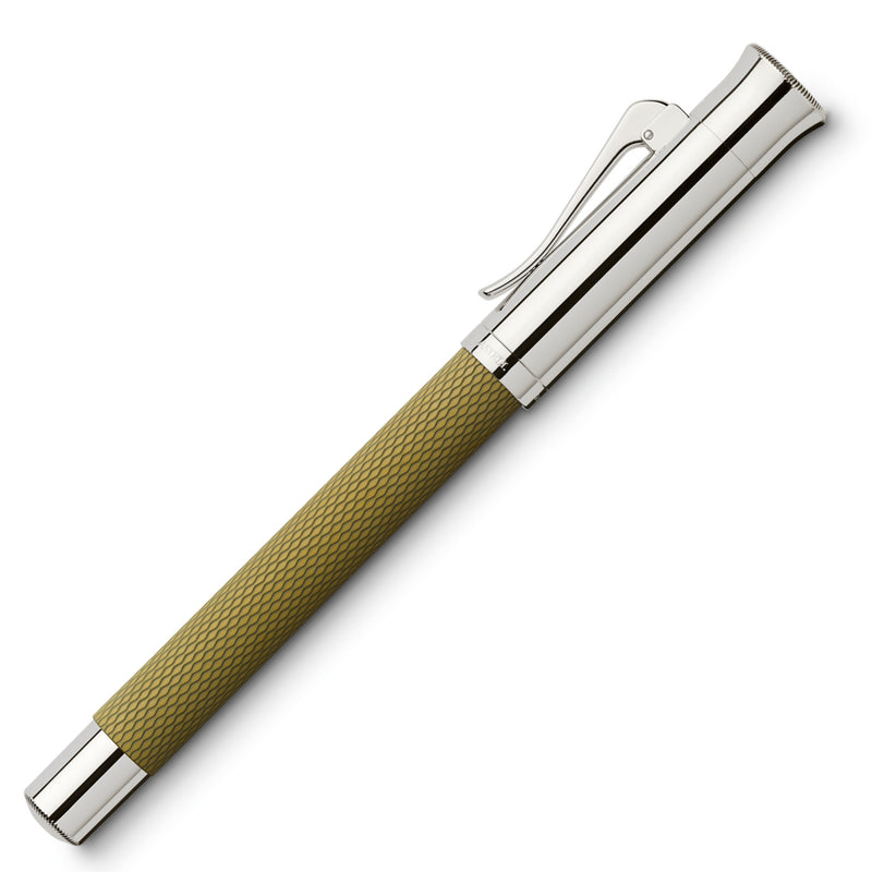 145250_Fu-llfederhalter-Guilloche-Olive-Green-Mittel_2000x2000_72