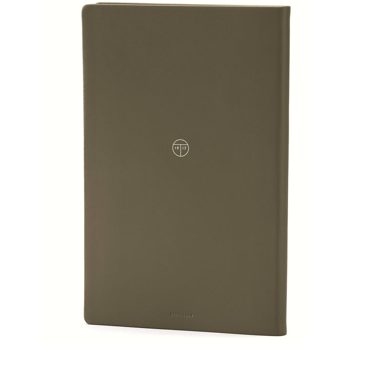 355905_TREU_Notizbuch_JOURNAL_Medium_Ranger_Gruen_Rueckseite_02_2500x2500